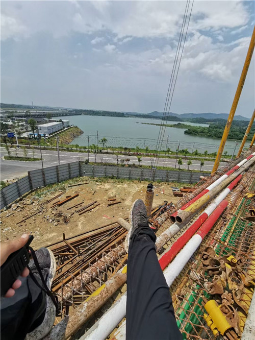 神木市作业中发生设备损坏或人员意外，责任怎么划分？